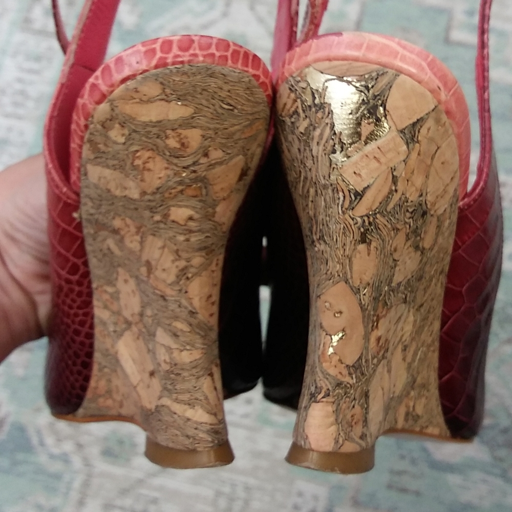 Zara Cranberry Crocodile and Cork Wedges - Picture 7 of 13